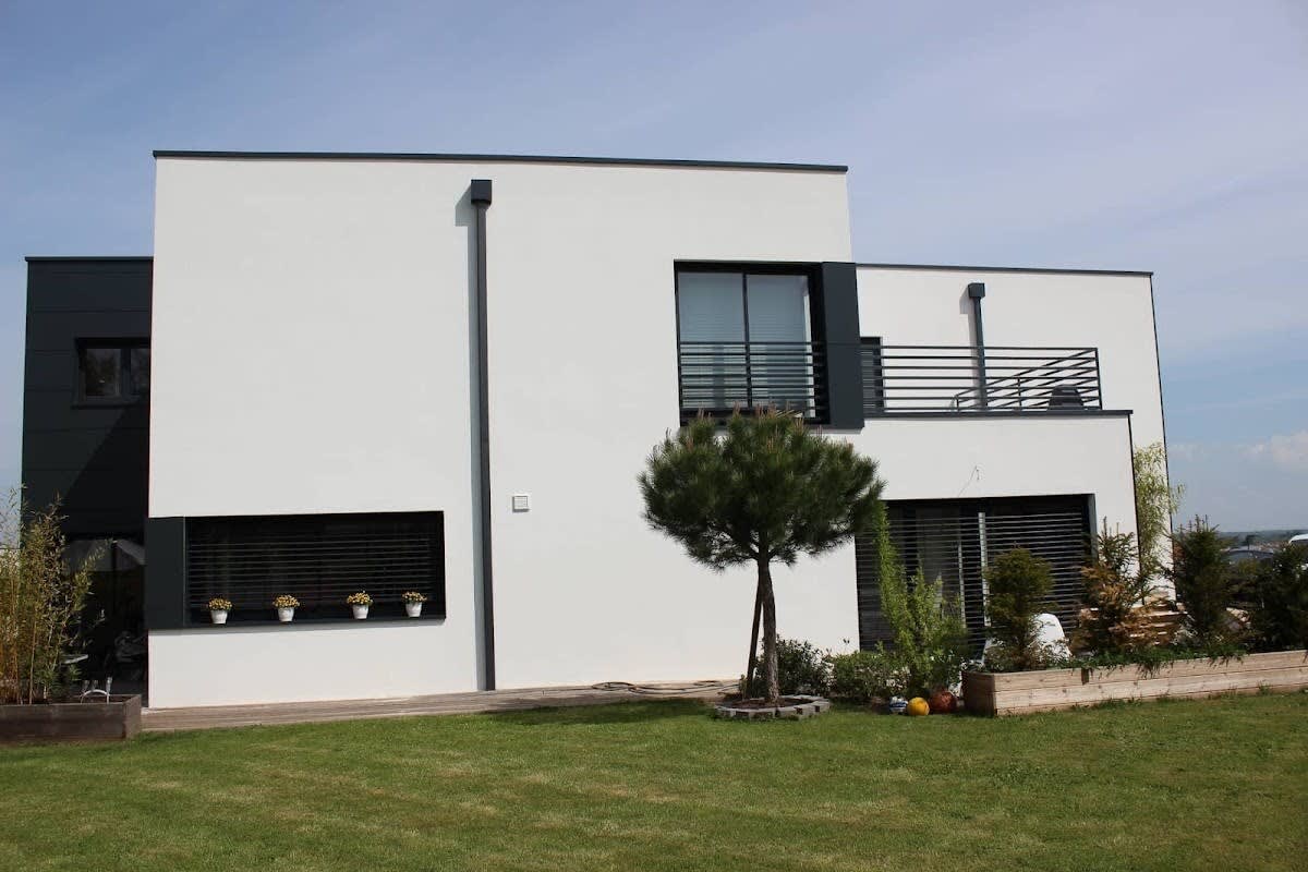 Construction neuve — maison individuelle moderne