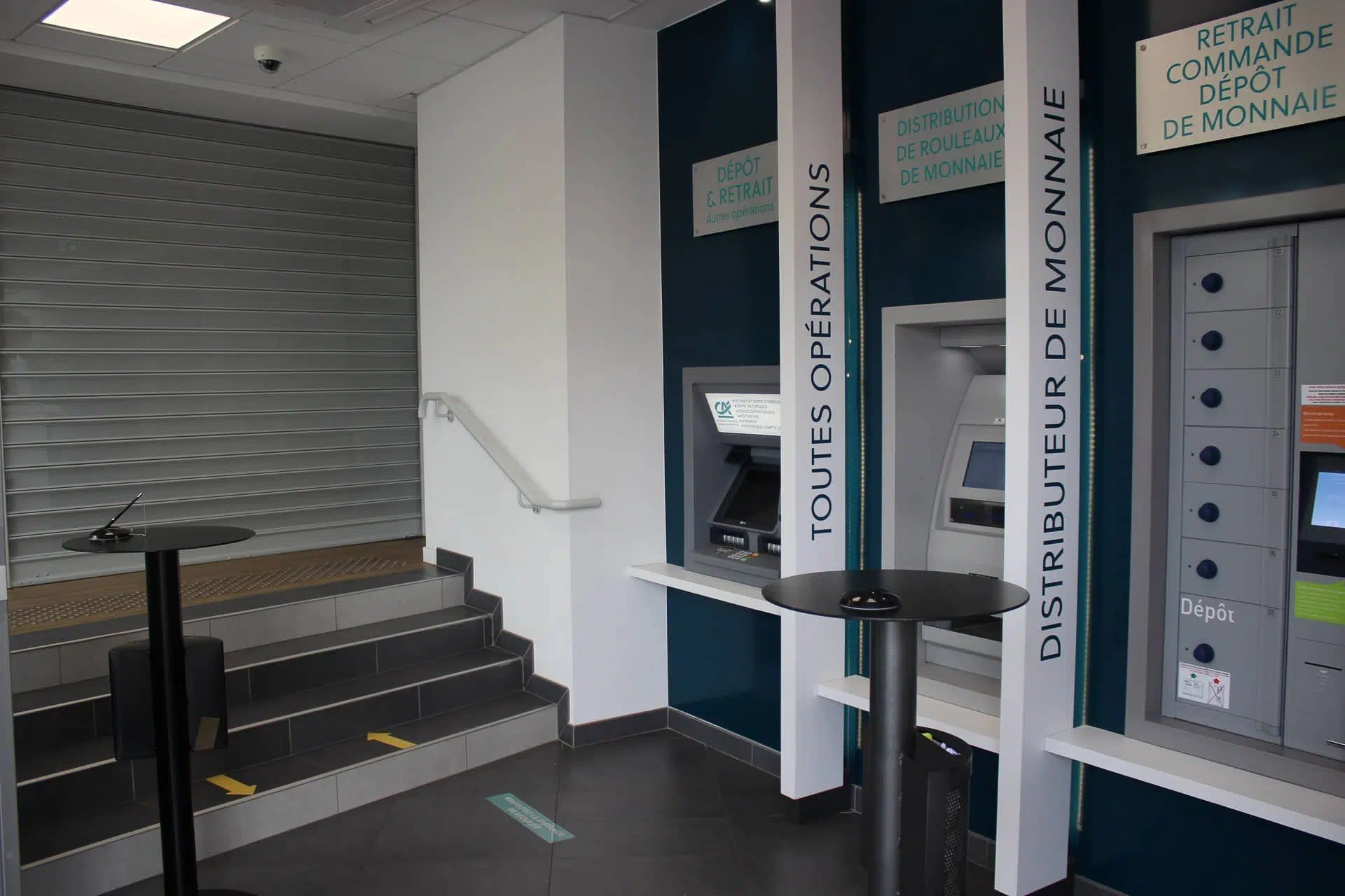 Rénovation de locaux commerciaux — espace bancaire