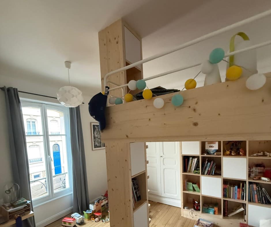 Mezzanine et lit en hauteur, chambre d'enfant
