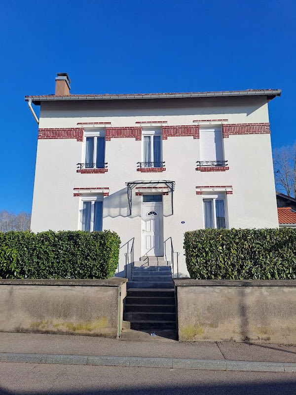 Rénovation façade maison à Épinal : le guide pratique pour bien planifier son ravalement