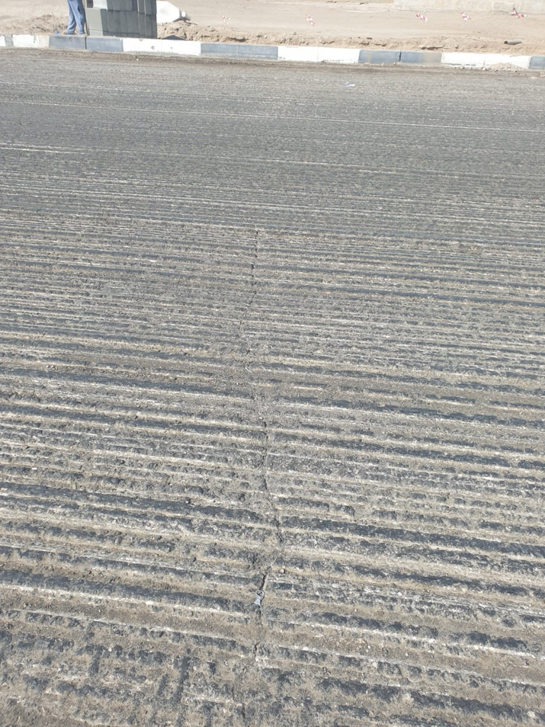 Lateral cracking sample