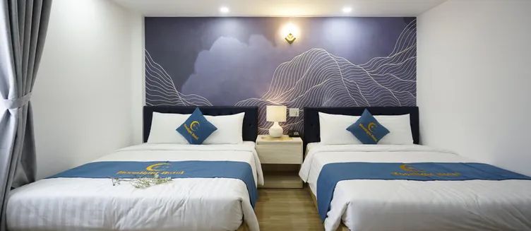 Отель Moonlight Hotel 3*