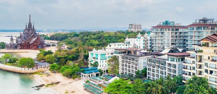 Отель Pattaya Modus Beachfront Resort 5*
