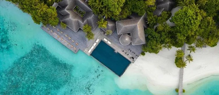 Отель Coco Bodu Hithi 5*