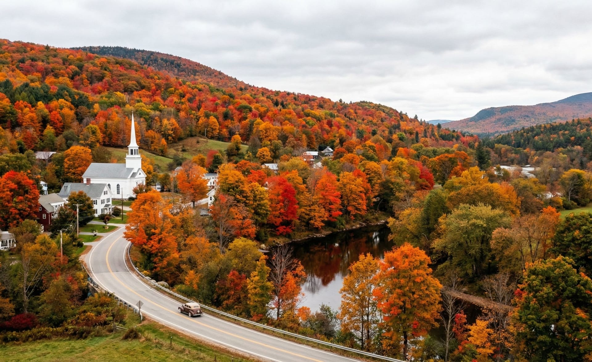 Autumn Foliage Peak - New England