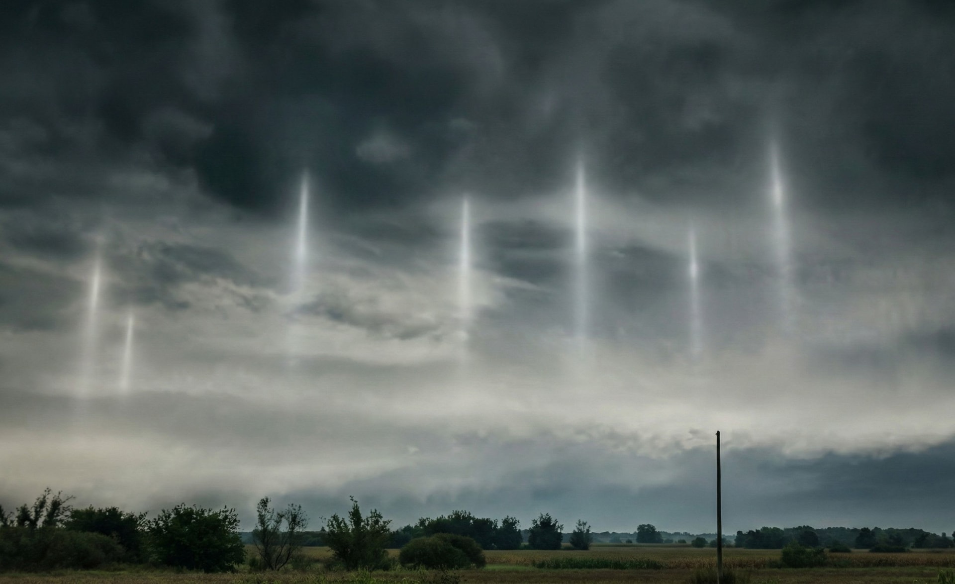 Isaribi Light Pillars (Mikuriya Port)
