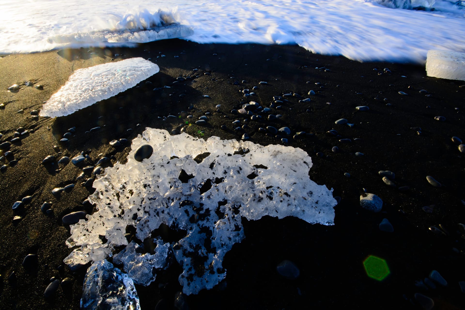 Diamond Beach Icebergs (Breiðamerkursandur)