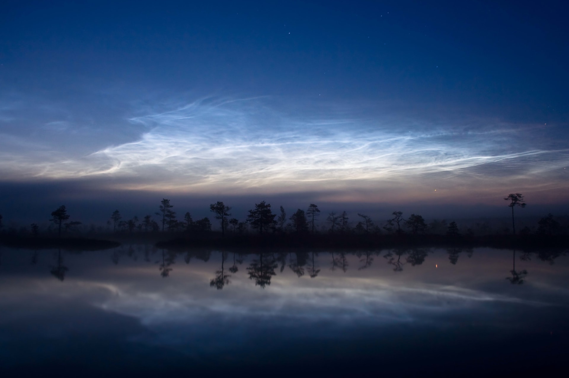 Noctilucent Clouds (Cairngorms)