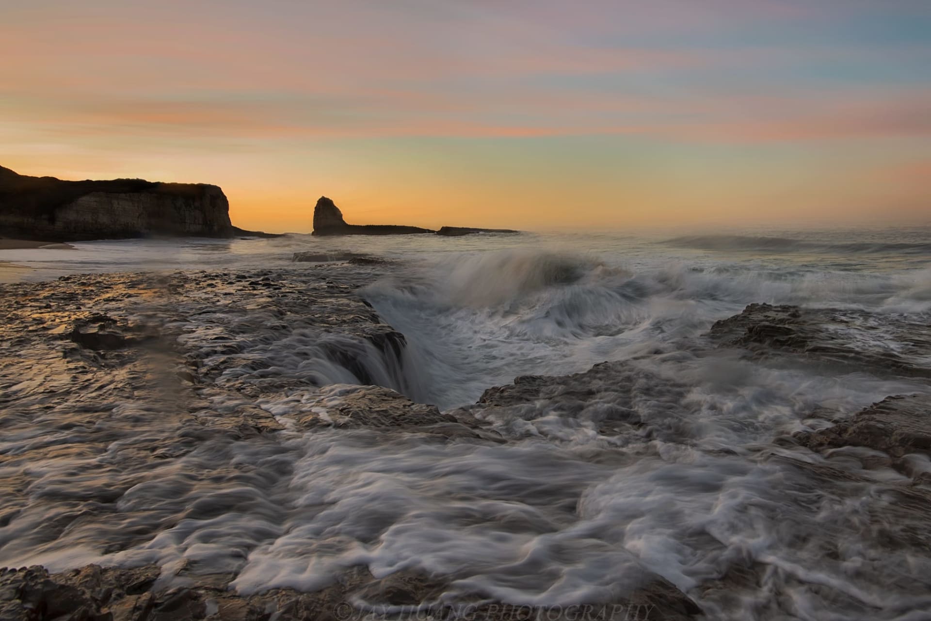 Thor's Well: King Tide Eruptions