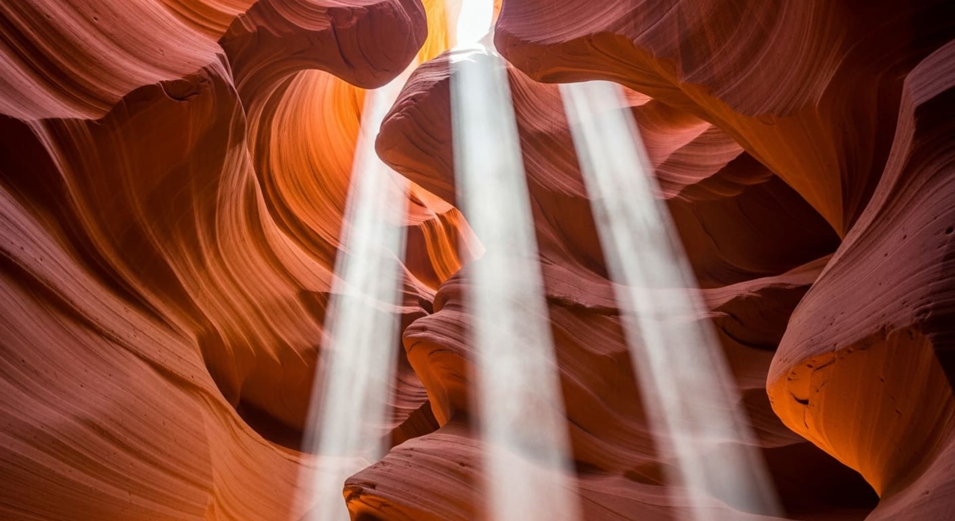Upper Antelope Canyon Sunbeam Season