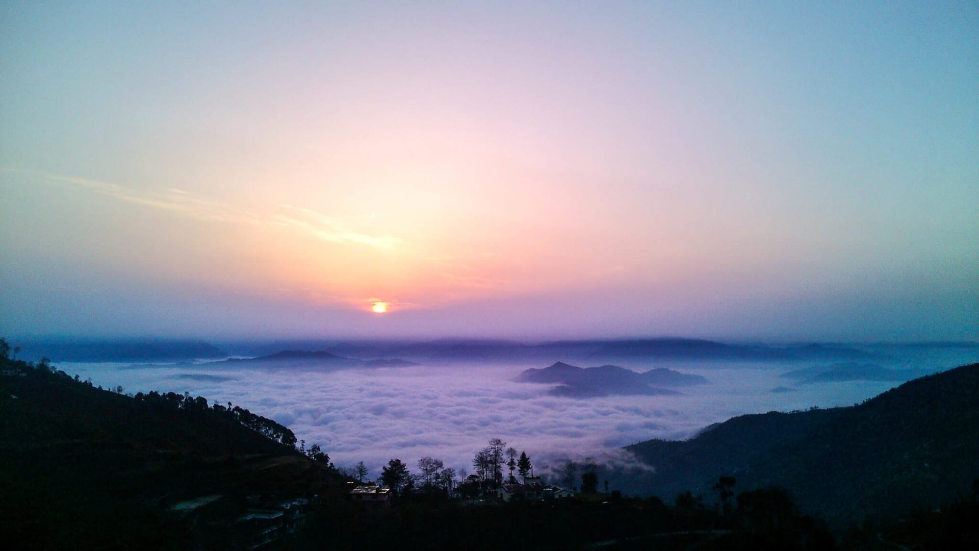 Nagarkot sea of clouds (temperature-inversion) mornings