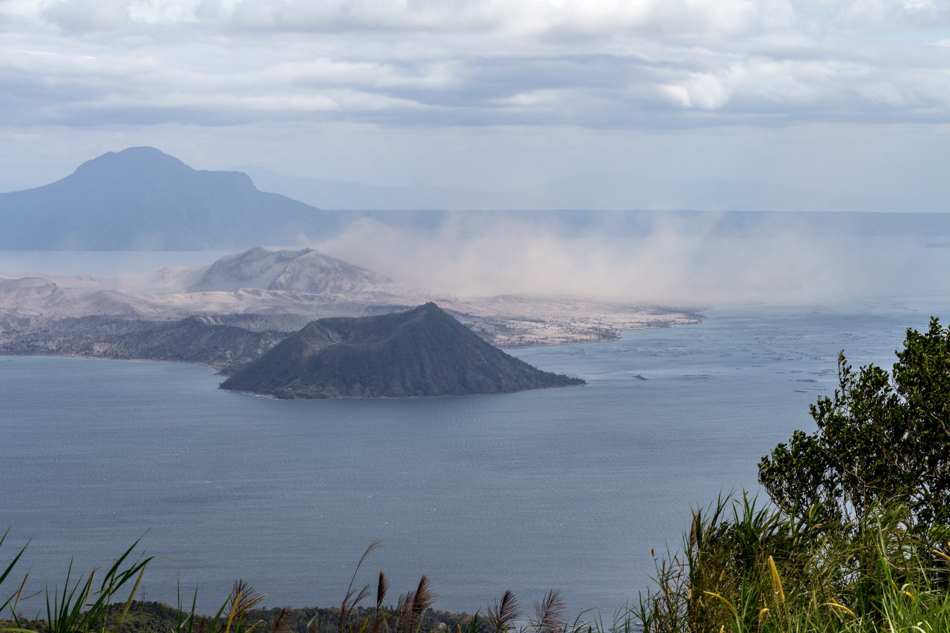 Taal Volcano phreatic steam-plume activity