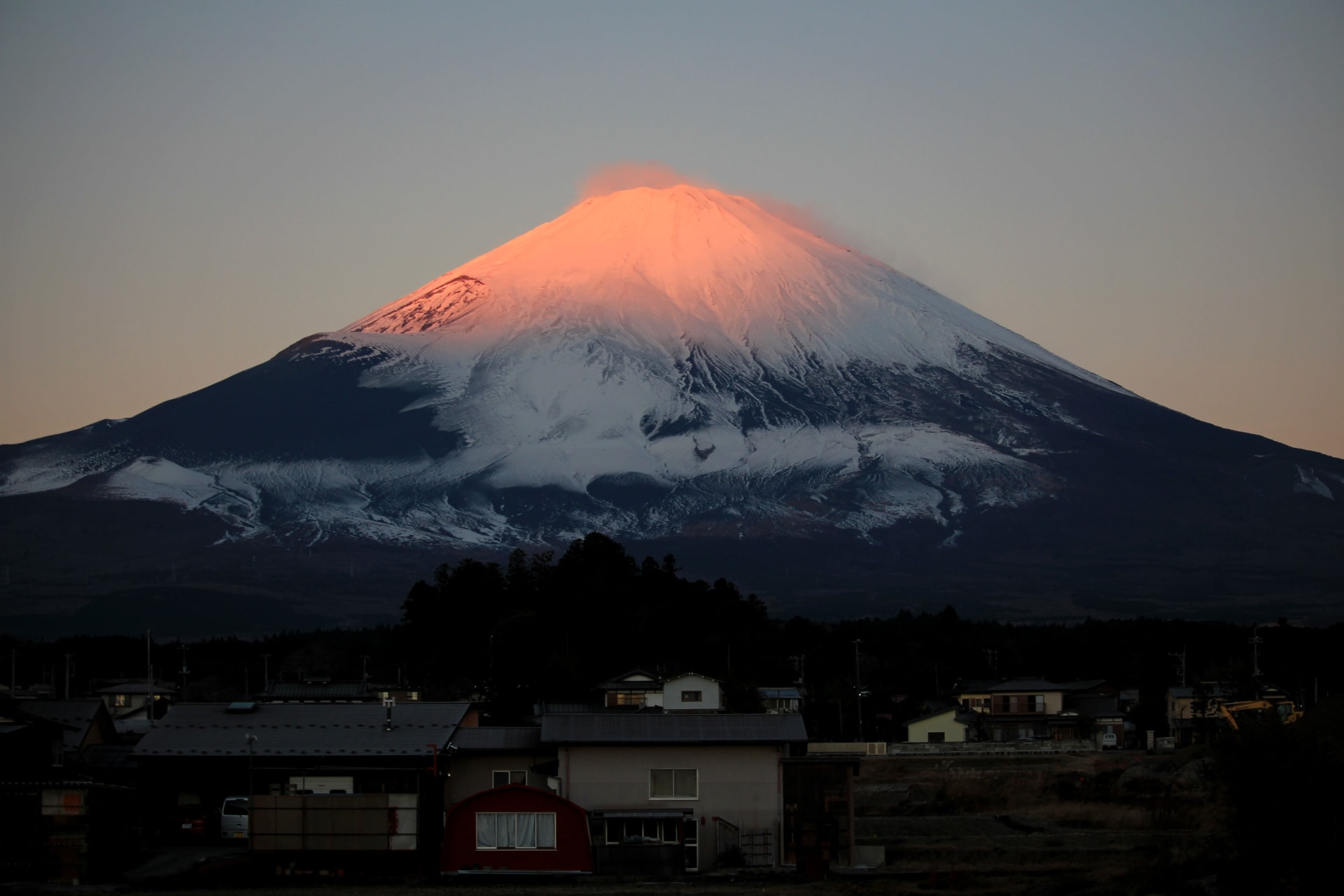 Akafuji (Red Fuji)
