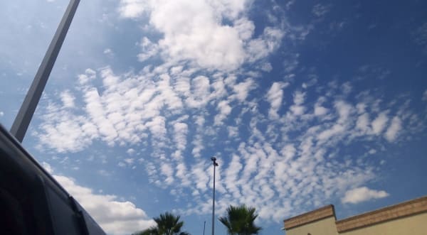 Kelvin-Helmholtz wave clouds