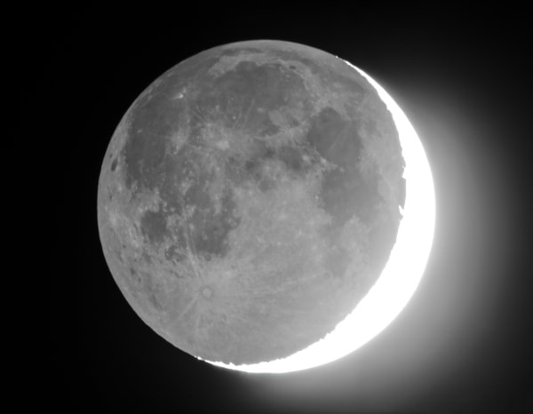 Earthshine (Da Vinci Glow)