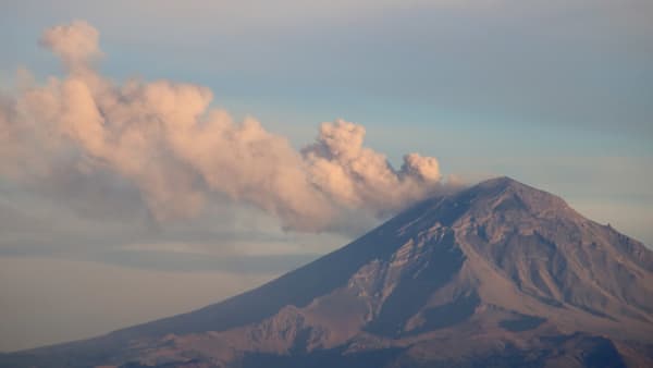 Popocatépetl Eruption Glow
