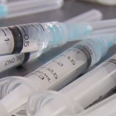 Miami-Dade’s county-run vaccination sites will open to anyone 40 year of age and over