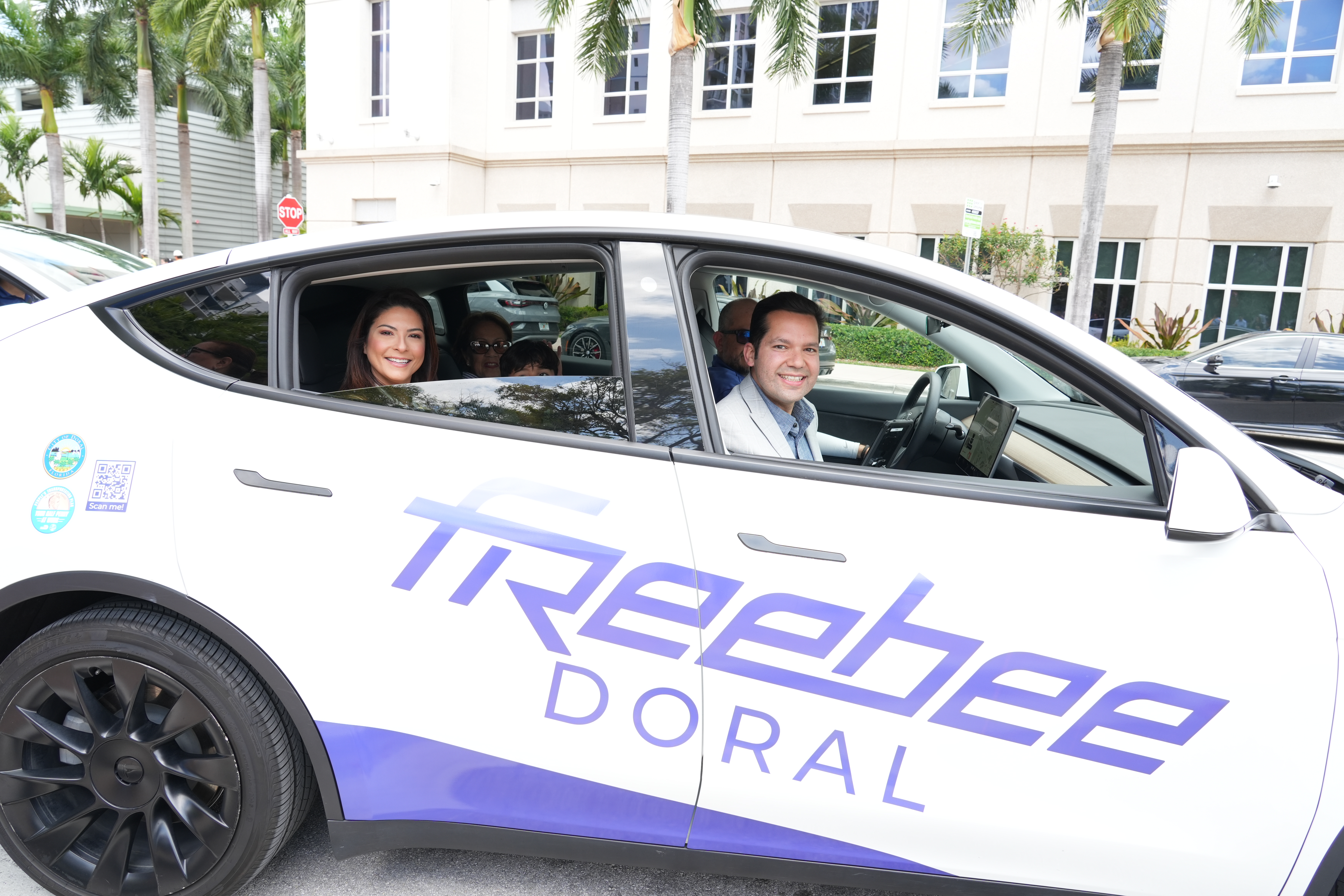 Doral Kicks off New Freebee Program for Senior Citizens