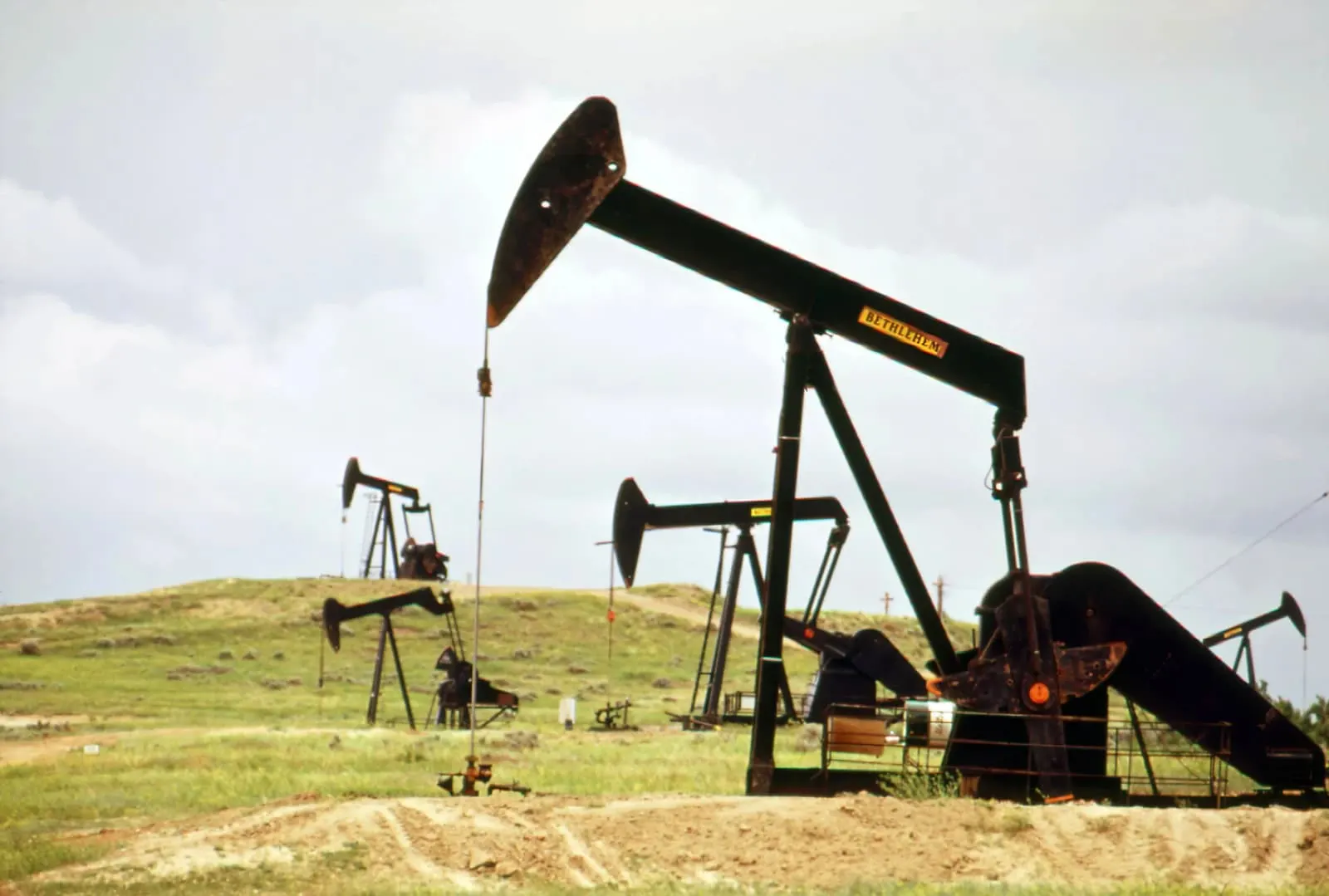 BSc (Hons) Energy Policy and Governance