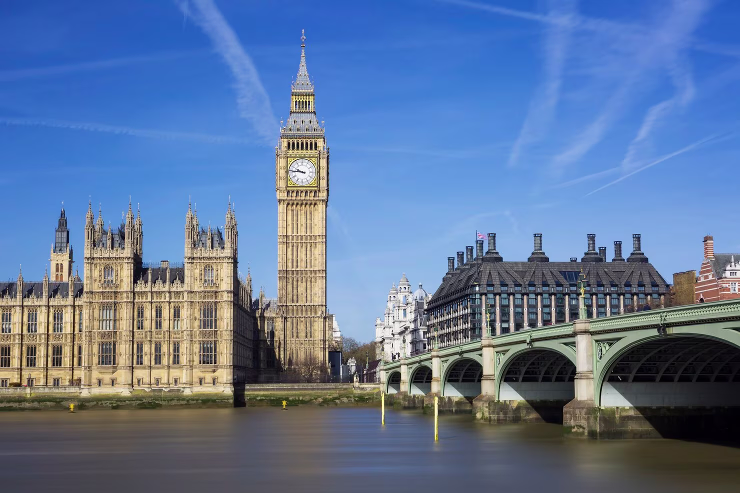 UK Higher Diploma in Cabin Crew Services & Hospitality Management (CCSHM043)