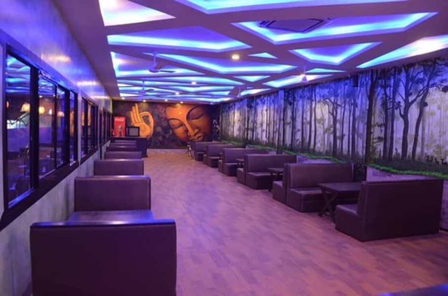 Vibes Restaurant & Grill House