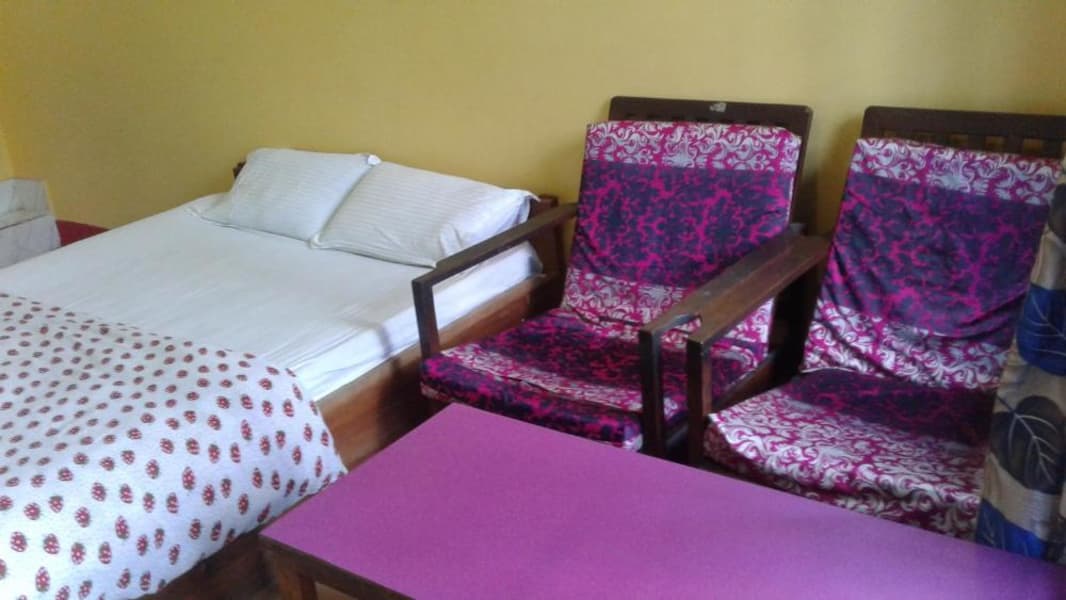 Hotel Ambassador (Lodge, Restaurant & Bar)
