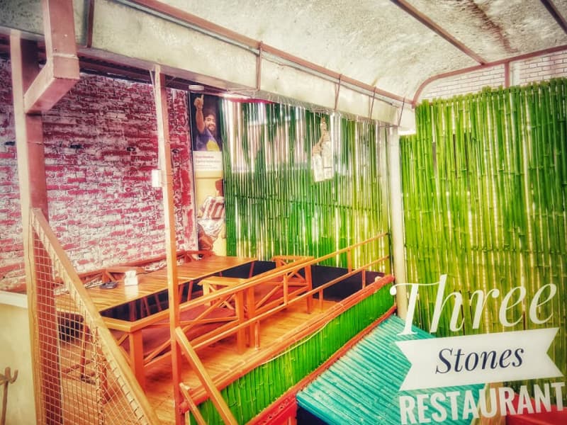 3 Stones Restaurant