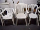 Top 5 Plastic Chairs Enthusiasts Would Die To Own - From The Cover of Reddit