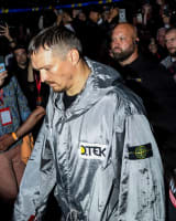 Stone Island congratulates Oleksandr Usyk, who tonight defeated Daniel Dubois at Wembley to become the three-time Undisputed Champion of the World.   A longstanding member of the Stone Island community, Usyk made his ring walk in a custom Nylon Metal garment made by Stone Island.