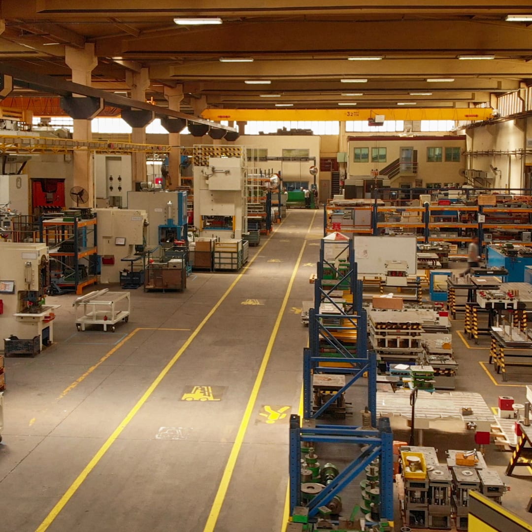 Retail demand forecasting in fast-moving markets