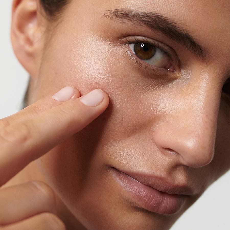 Dr. Hauschka Iluminating Fluid – nestemäinen korostusvoide Dr. Hauschka Iluminating Fluid – nestemäinen korostusvoide