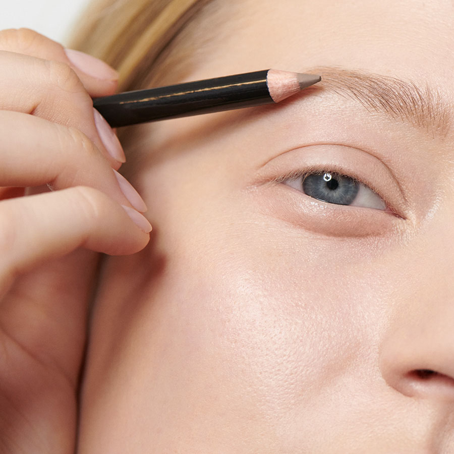 Dr. Hauschka Eye Brow Definer 01 light brown Dr. Hauschka Eye Brow Definer 01 light brown