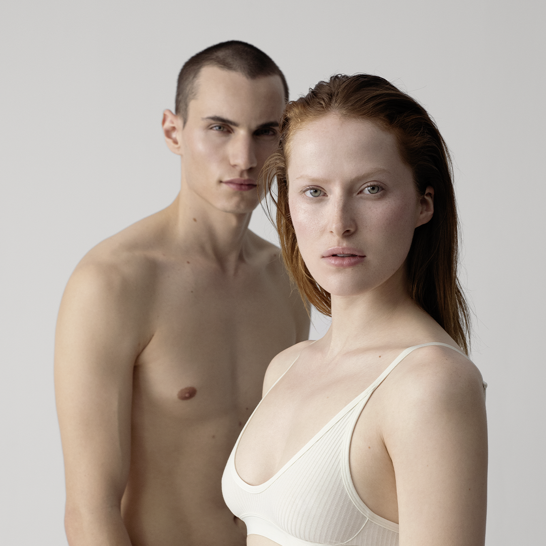 Bra, Lingerie, Underwear, Undershirt, Person