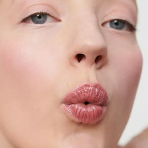 Dr. Hauschka læbestift 02 Mandevilla 