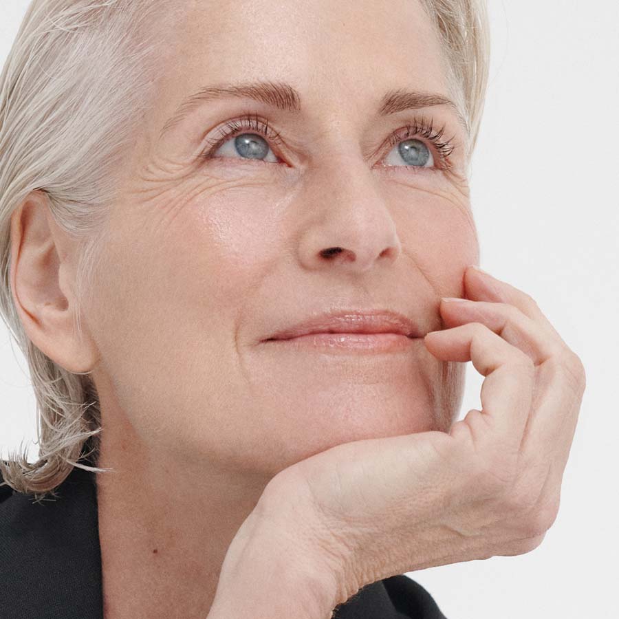Dr. Hauschka Regenerating Intensive Face Care: Beskyttelse og motstandskraft for moden hud Dr. Hauschka Regenererende intensiv ansiktspleie