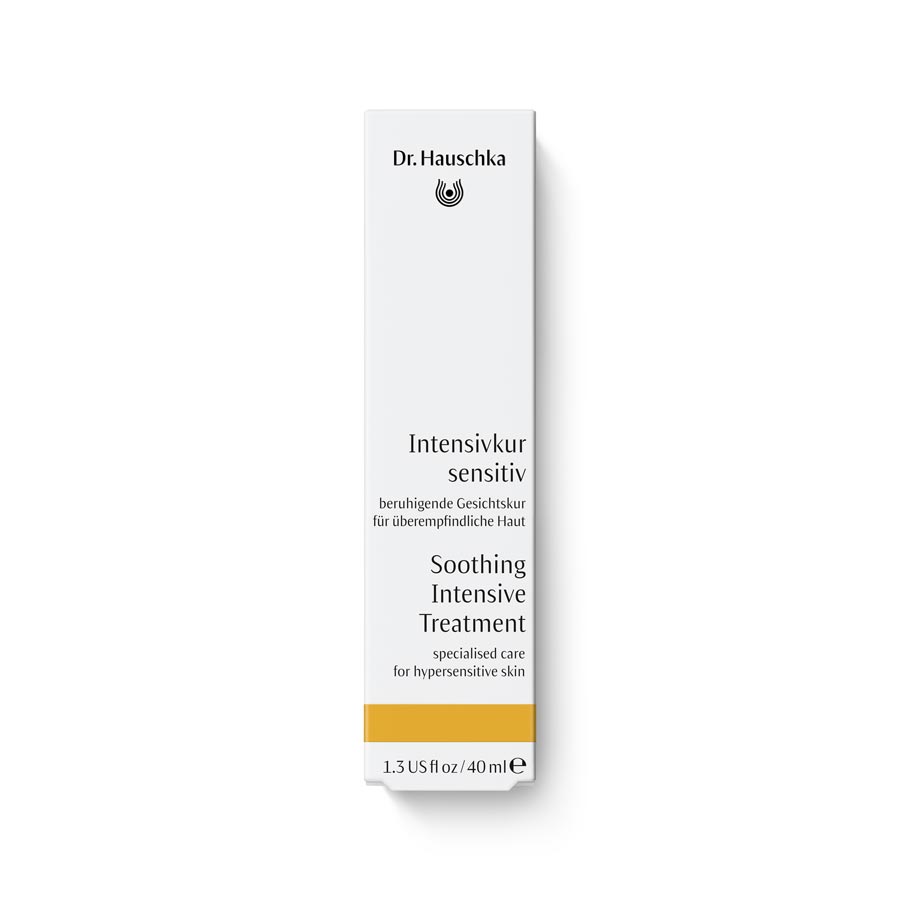 «Soothing Intensive Treatment» gir styrkende pleie til overfølsom, stresset og rød hud. Beroligende intensivbehandling fra Dr. Hauschka for overfølsom, stresset og rød hud
