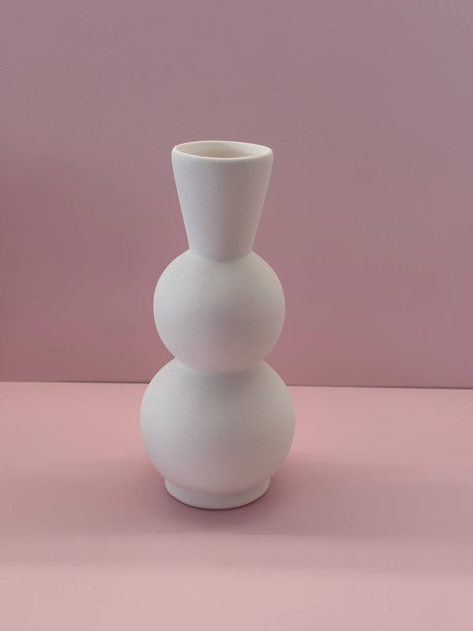 Stoneware Curvy Vase