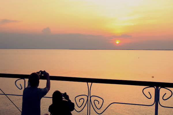 Jahan's Serenity Cruise Downstream Day Two - Catching Sunset