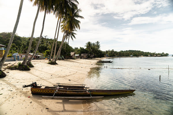 水蓝色的8天Sorong到Sorong -三天