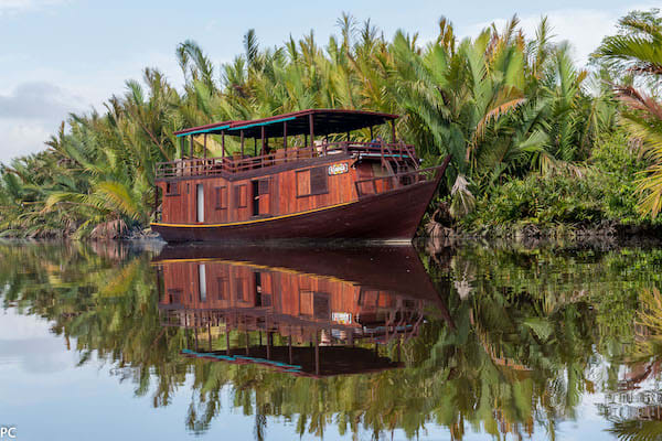 Kumai's 4-Day Tanjung Puting & Camp Leakey - Day One - Boat Side View