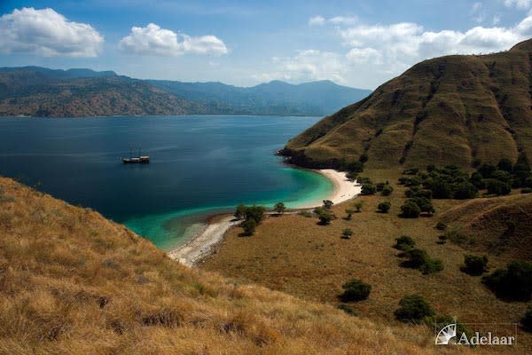 Adelaar's Komodo Extended Bali - Komodo - Day One - Stunning View from Komodo Island