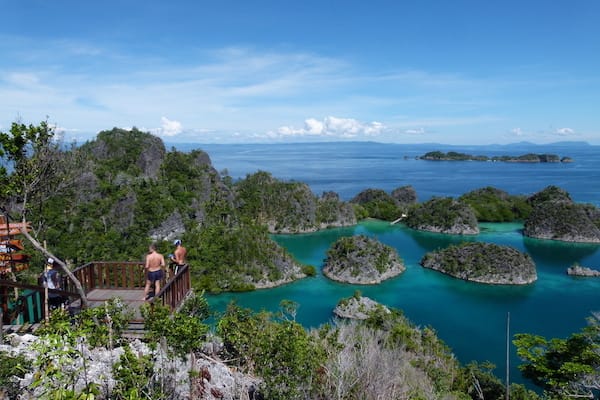 Lady Denok's 9-Day Komodo Cruise - Day Eight - Piaynemo Islands