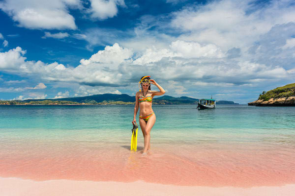 Aliikai's 9-Day Komodo - Day 8 - Pink Beach