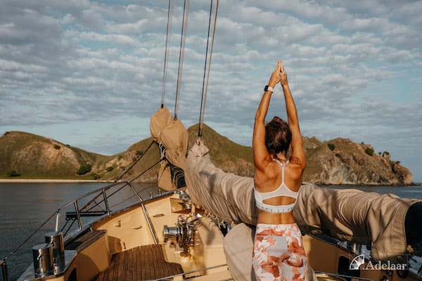   Adelaar's 11-Day Maumere to Ambon - Day 3 - Yoga Onboard