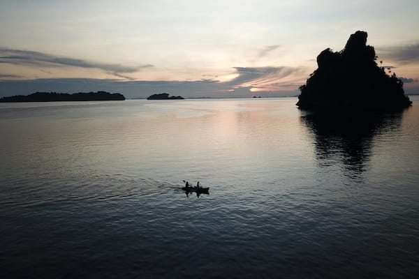 Kudanil Explorer's 8-Day Komodo - Day 1 - Kayaking