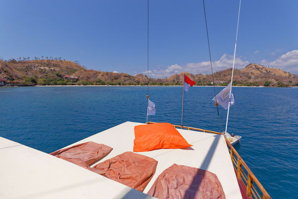 Phinisi Ambasi's 3 Day Komodo National Park - Day 3 - Sunbeds