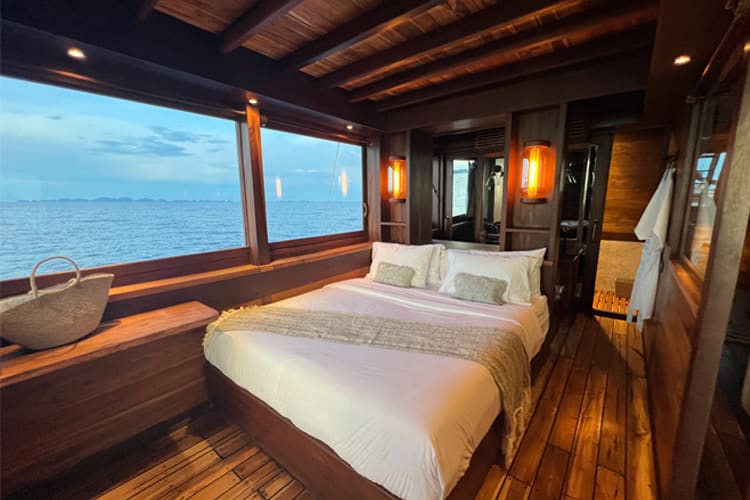 Dewata - Master Cabin - 1