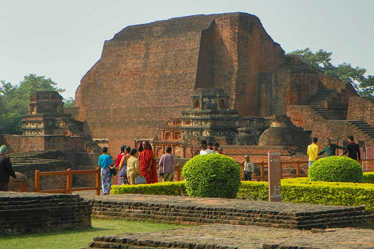 Kalaw Pandaw - The Upper Ganges River: Varanasi-Farakka - Day 6