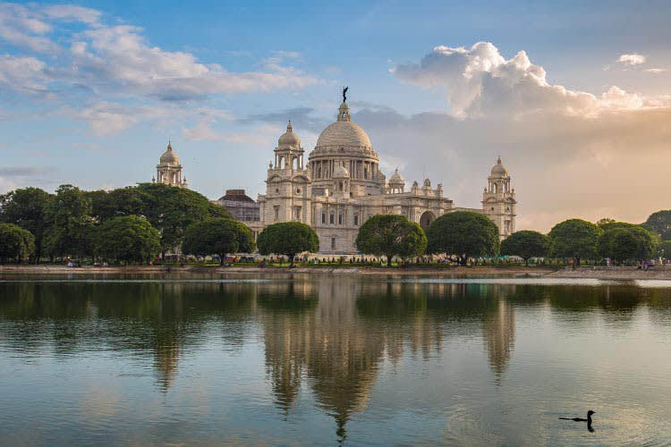 Kalaw Pandaw - The All Ganges River : Varanasi-Kolkata - Day 1