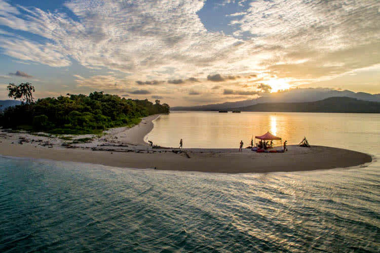 Calico Jack - Cendrawasih Bay : Nabire - Manokwari - Day 8